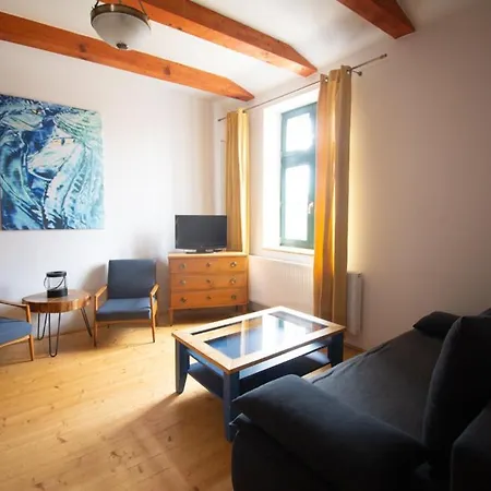 Sirius E In Center Of Cb Apartman