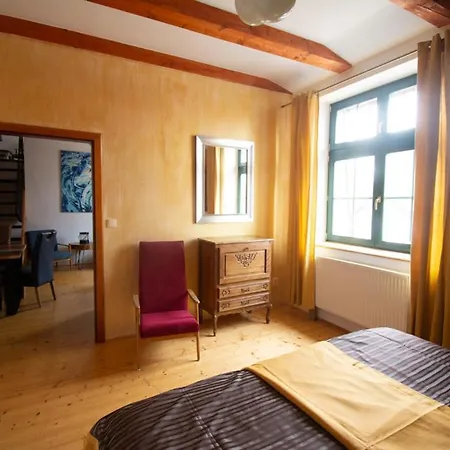 Sirius E In Center Of Cb Apartman *
