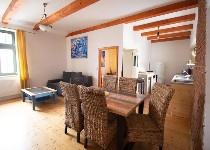 Sirius E In Center Of Cb Apartman